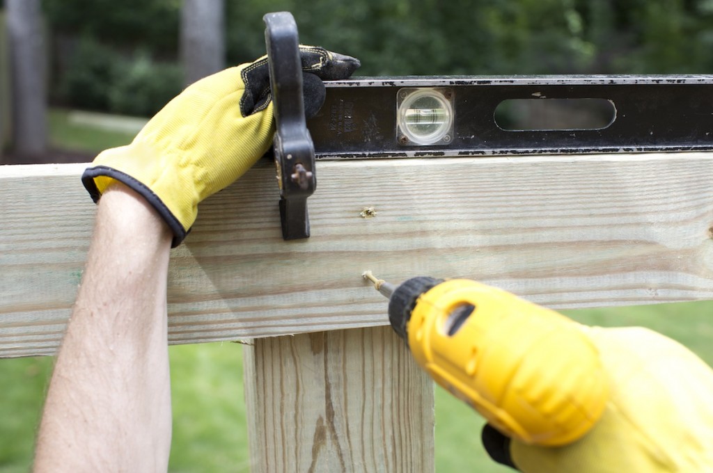 STEP_12_Attach_Shade_Cover_Beams_To_Vertical_Post
