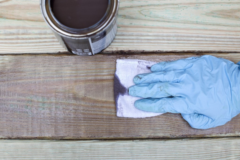 STEP_14a_Stain_And_Seal