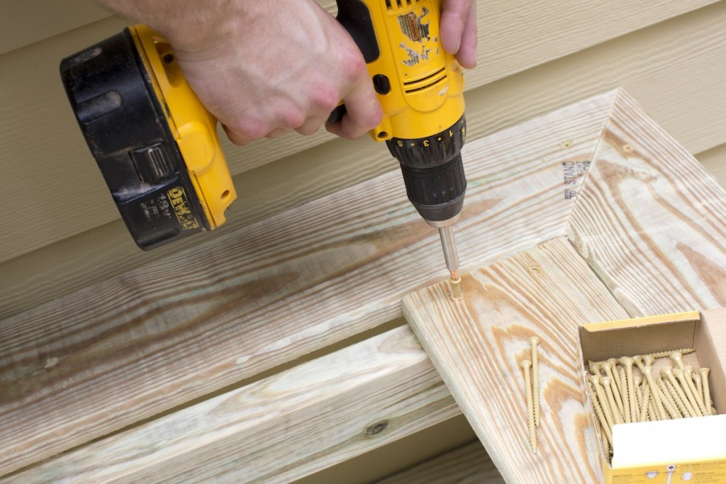 STEP_6_Add_Deck_Boards_To_Bench_Box