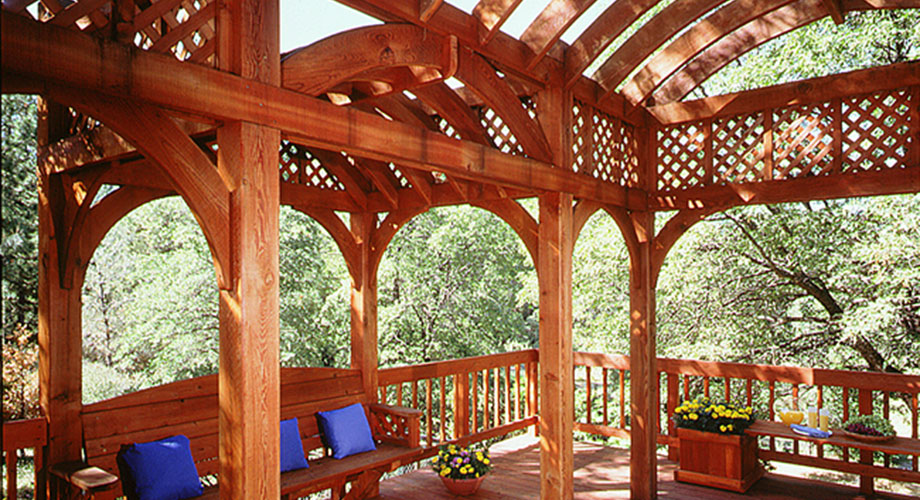 Outdoor Living Redwood Trellis