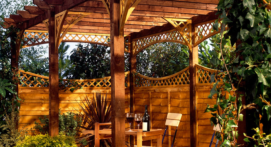 Wood Pergola with Privacy Screen