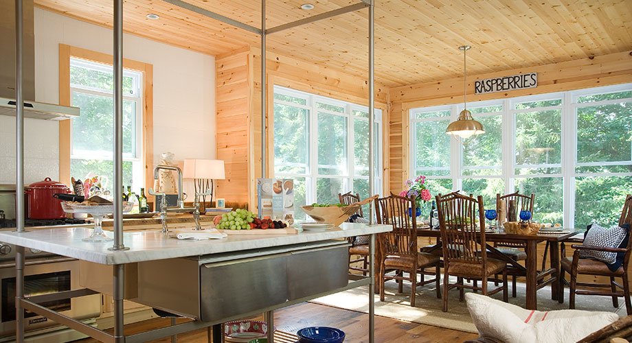 Eastern White Pine Kitchen